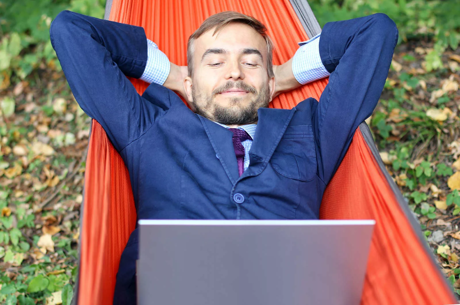 an-it-manager-s-guide-to-working-from-home-this-summer-techfinitive