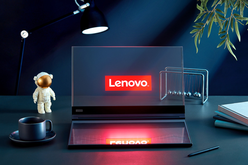 Lenovo MWC 2024 - transparent laptop