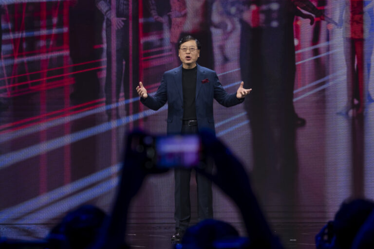 lenovo tech world '24 - lenovo chairman and ceo Yuanqing Yang